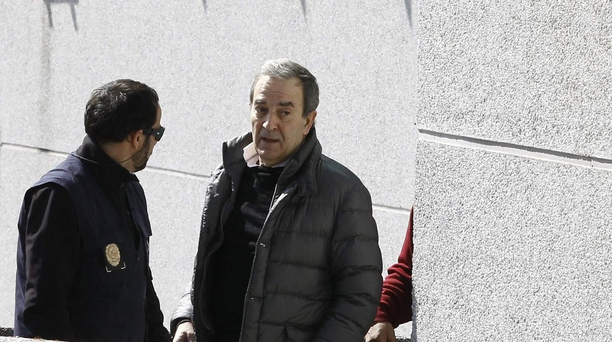 El propietario de Monbus en los juzgados de Lugo en 2015