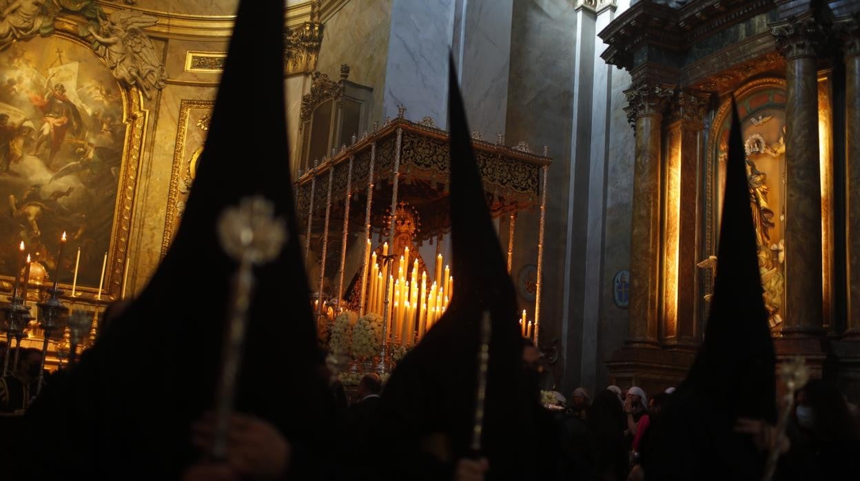 María Santísima Inmaculada, Madre de la Iglesia, en la basílica pontificia de San Miguel