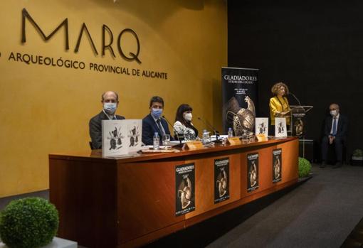 Riccardo Guariglia, Carlos Mazón, Julia Parra y Carlotta Caruso, en la presentación de la muestra