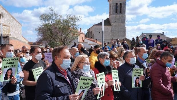 Traspinedo rinde hoy homenaje a Esther López tres meses después de su desaparición