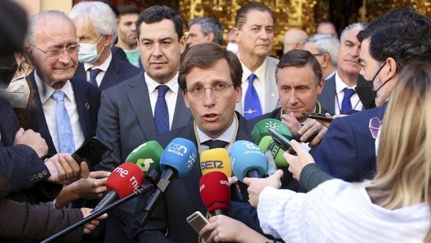 Almeida, sobre el caso de las mascarillas: «¿De verdad tengo que dimitir por ser víctima de un delito?»