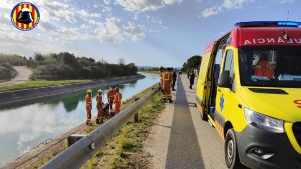 Hospitalizado grave un menor tras caerse a un canal de riego en Picassent