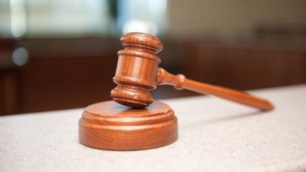 A juicio una mujer acusada de seducir y estafar a un sexagenario para sacarle 30.000 euros