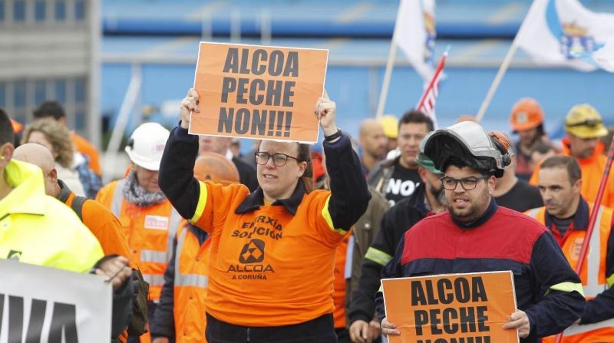 Una protesta de los trabajadores de Alcoa en La Coruña
