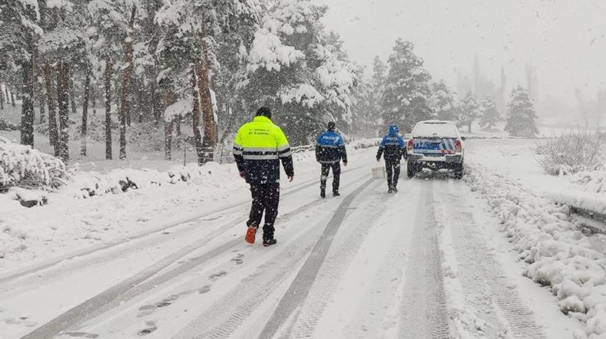 Nieve en la provincia de Segovia, a la altura de El Espinar