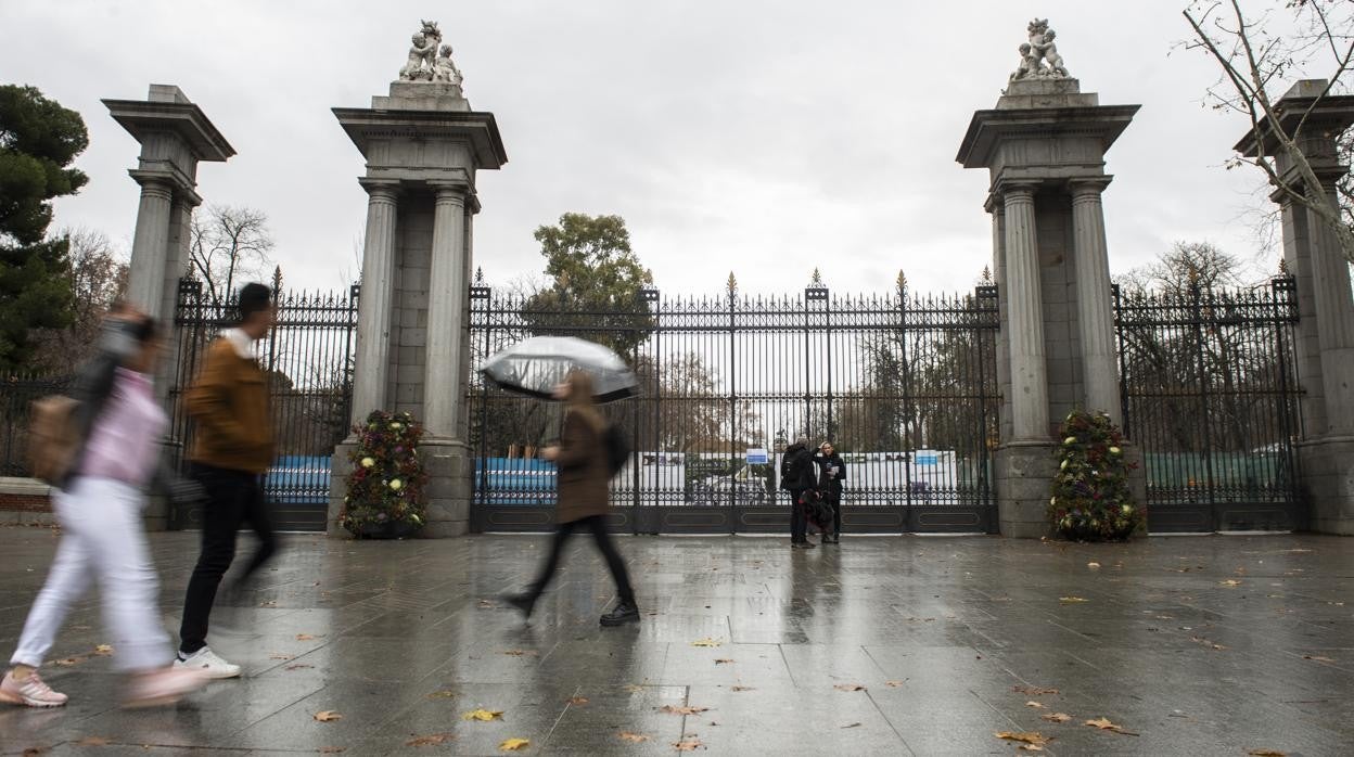 Cierre del parque de El Retiro por fuertes vientos