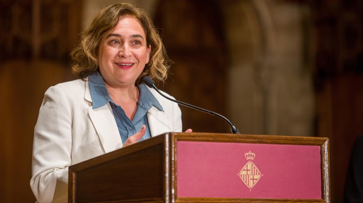 Ada Colau, alcaldesa de Barcelona, durante el discurso del Día de Sant Jordi, el pasado 23 de abril