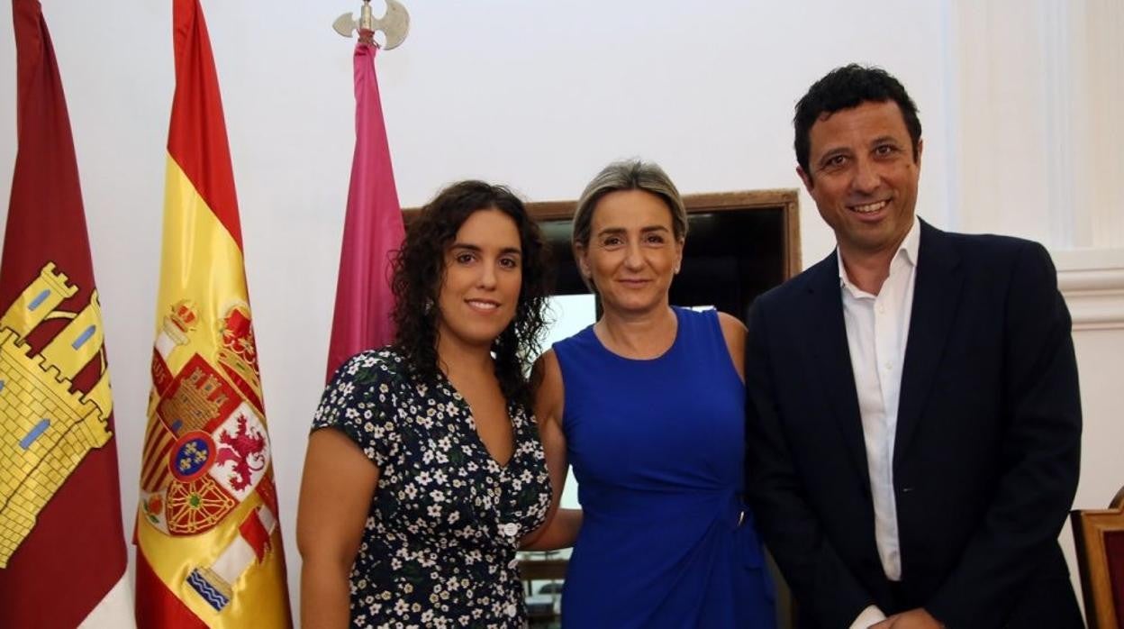 MIlagros Tolón, con Francisco Armenta e Inés Sandoval, en una imagen de archivo