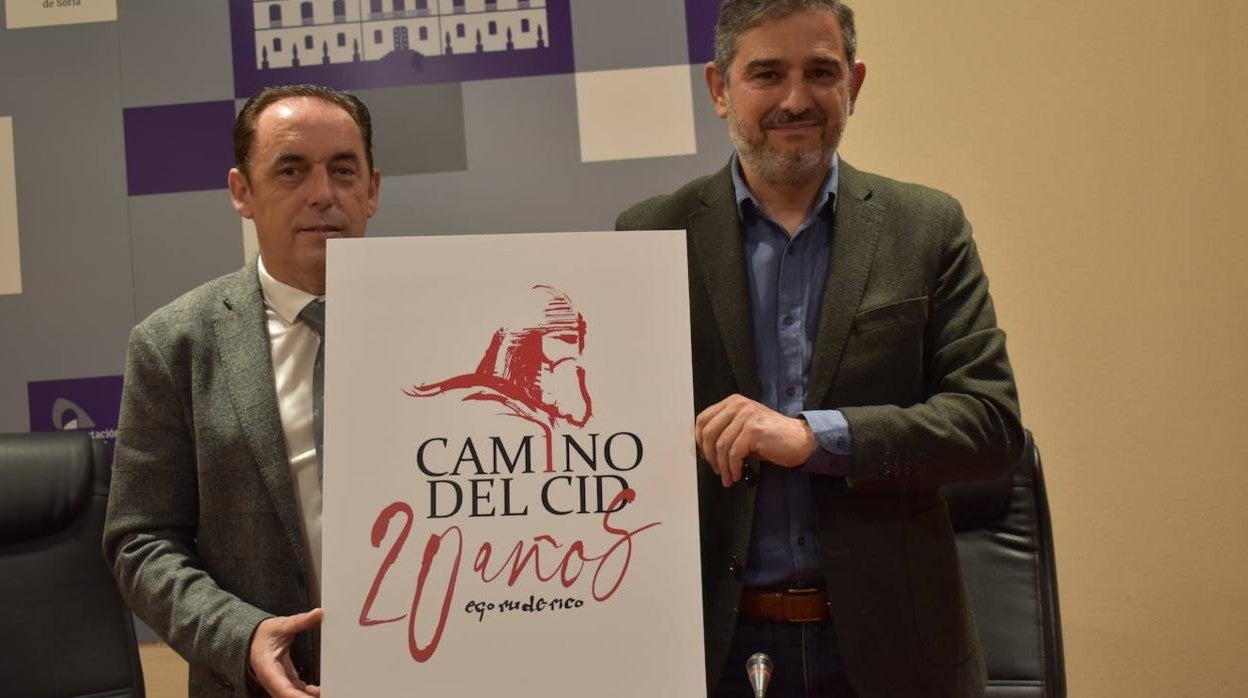 Benito Serrano (i) y Alberto Luque tras la celebración del Consejo Rector del Consorcio del Camino del Cid