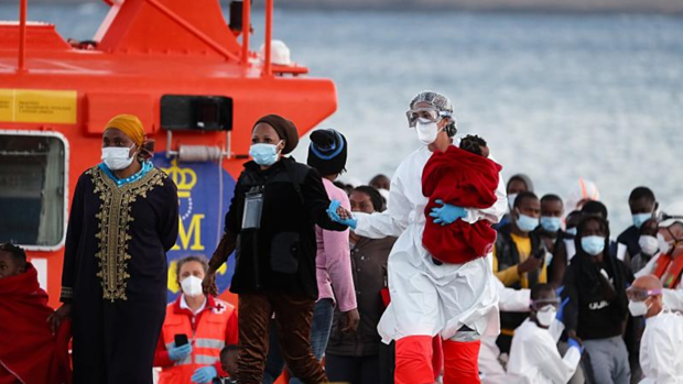 Save The Children alerta del riesgo de colapso de Canarias en la acogida de menores migrantes