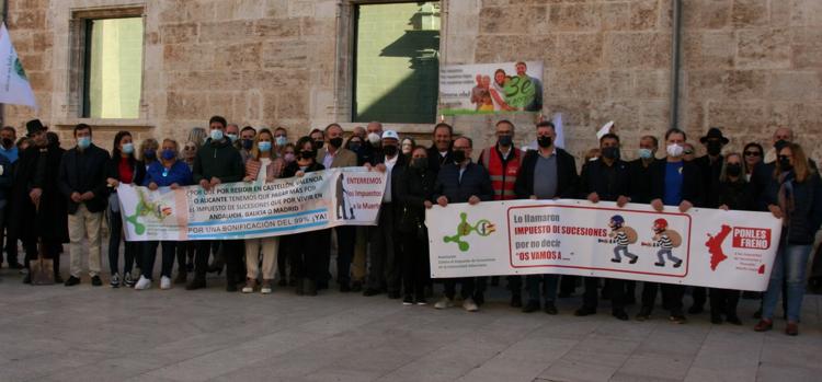 Imagen de archivo de una concentración contra el Impuestos de Sucesiones en Valencia