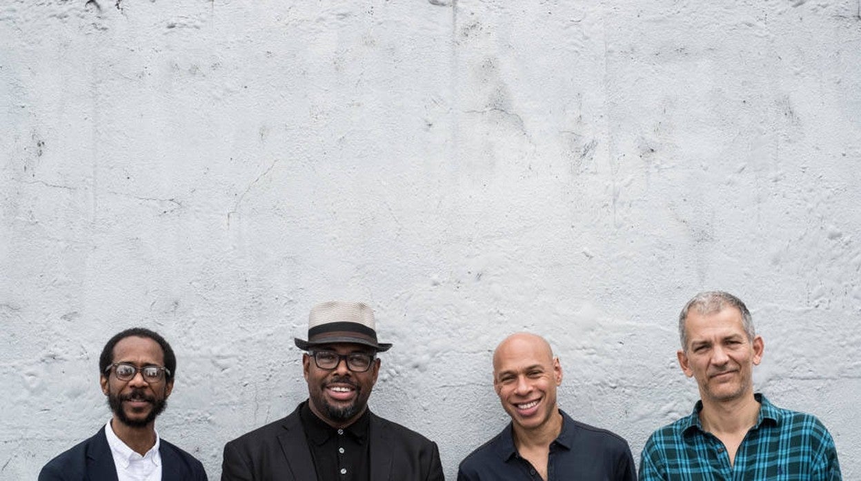 Brian Blade, Christian McBride, Joshua Redman y Brad Meldhau, en una imagen promocional