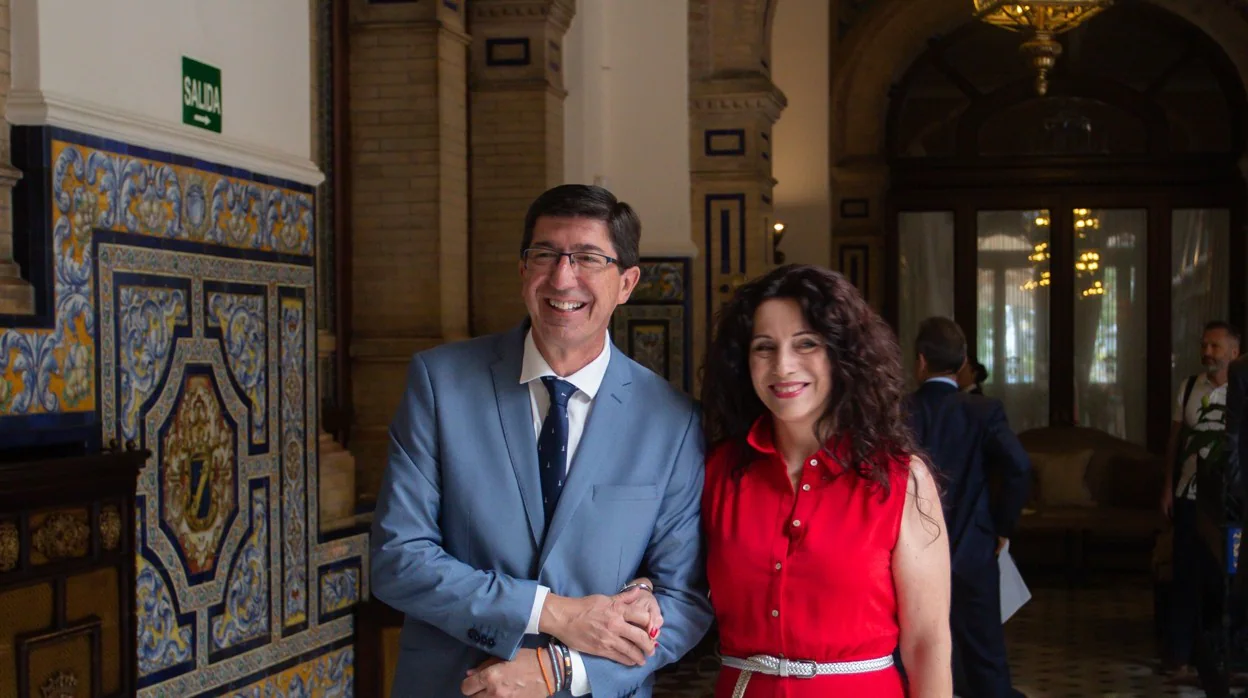 El vicepresidente andaluz, Juan Marín, y la consejera de Igualdad, Rocío Ruiz