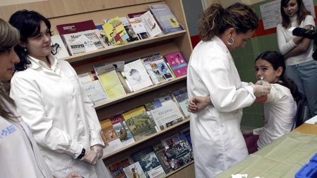 Cataluña también vacunará a los niños varones contra el virus del papiloma