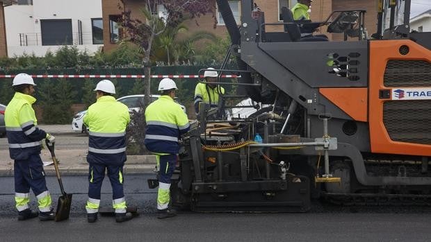 La operación asfalto de 2022 renueva el pavimento de 1.080 calles en los 21 distritos de Madrid