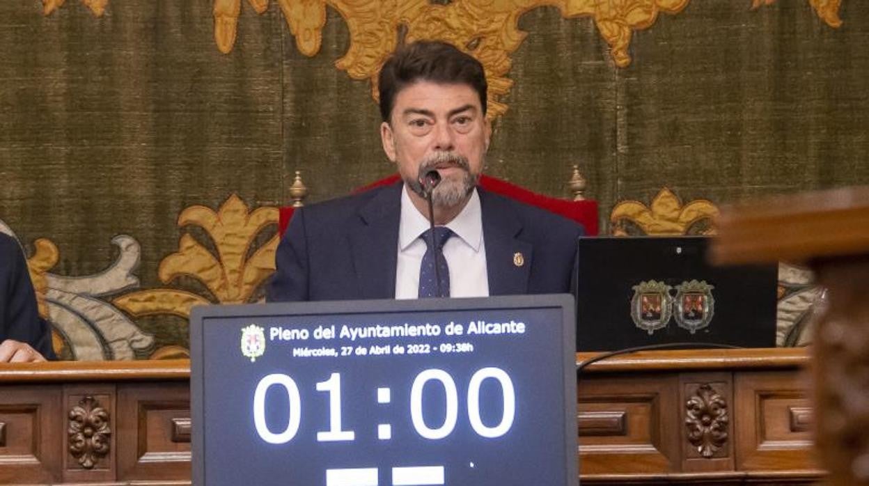 El alcalde de Alicante Luis Barcala