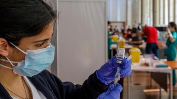El 65 por ciento de las enfermeras ha sufrido agresiones físicas o verbales durante la pandemia