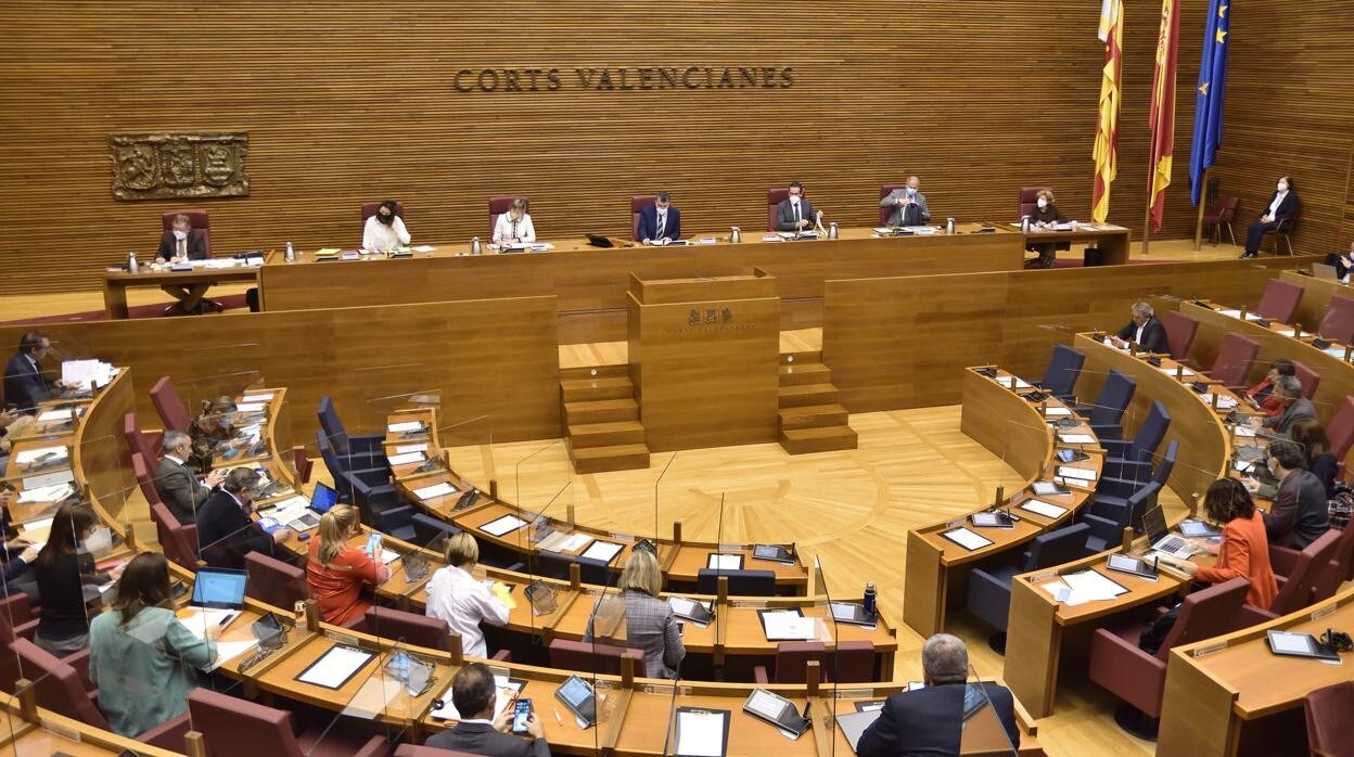 Imagen del pleno de las Cortes Valencianas de este miércoles