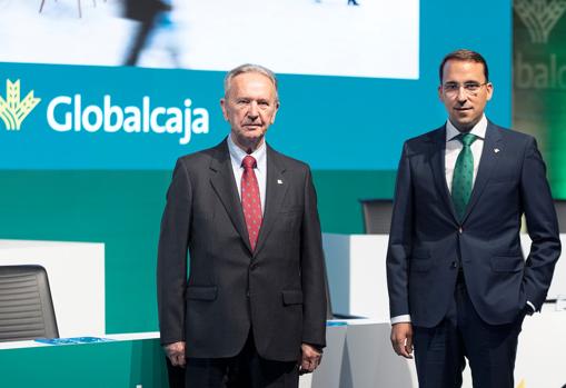 Carlos de la Sierra y Pedro Palacios tras la asamblea de Globalcaja