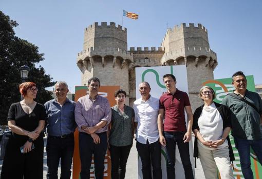 Imagen de los representantes de los partidos políticos firmantes del 'Acuerdo del Turia' en Valencia