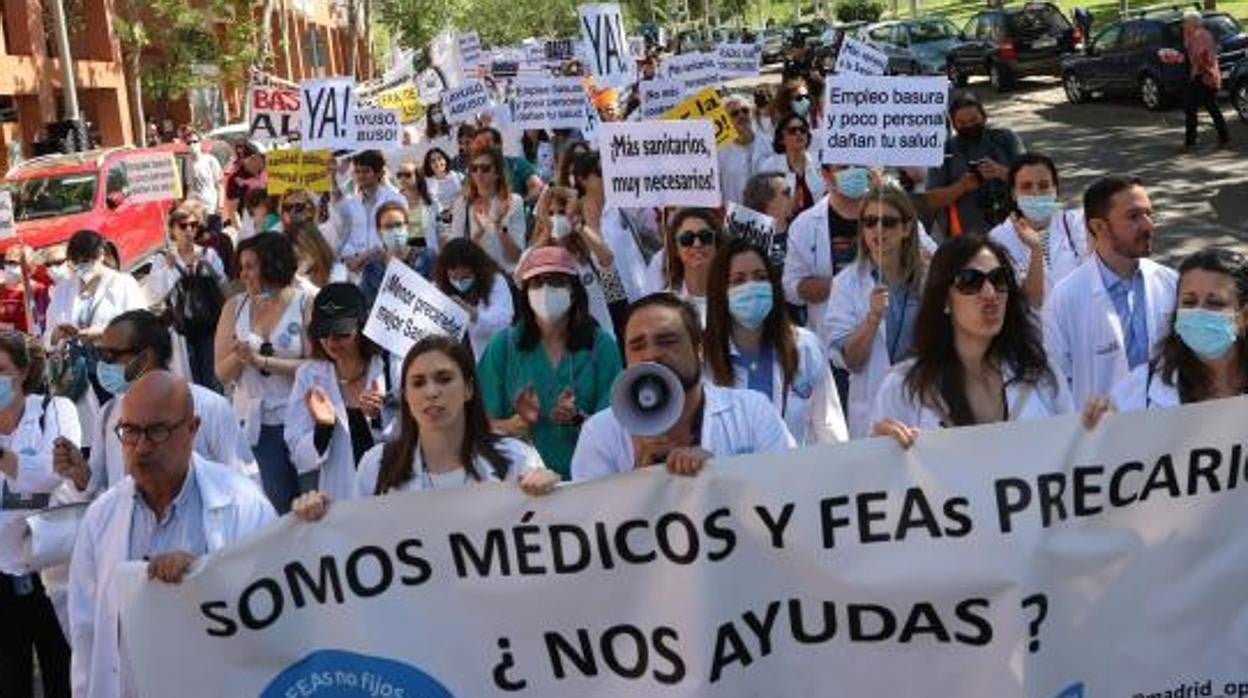 Manifestación de los médicos en el primer día de huelga