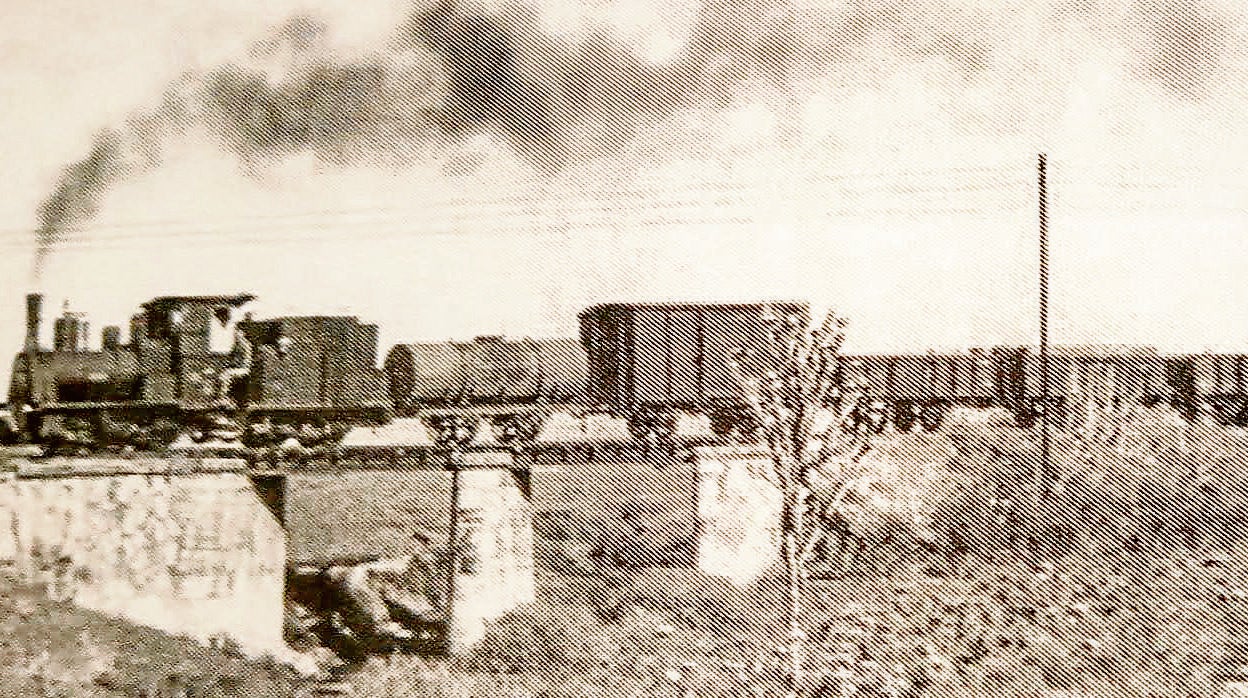 'El trenillo', a su paso por Calzada de Calatrava en 1963