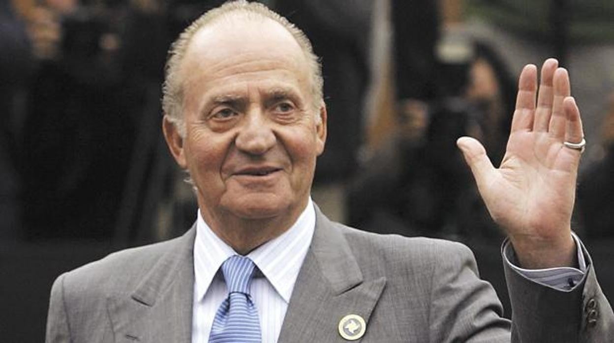 Don Juan Carlos en una imagen de archivo durante un viaje a una cumbre Iberoamericana en 2007