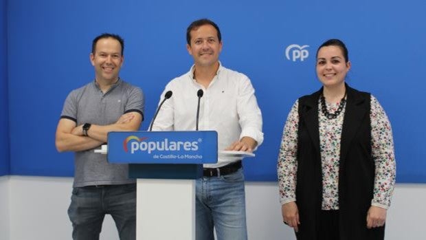 El PP denuncia el «desastre» de curso escolar porque «la Junta ha abandonado a los docentes»