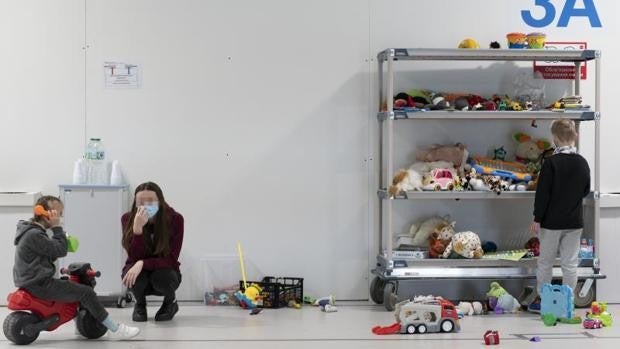 El Zendal y otros hospitales de Madrid reciben hoy a 37 ucranianos heridos de guerra