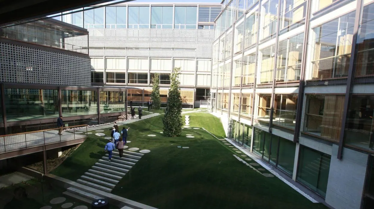 Patio del Colegio Oficial de Arquitectos de Madrid (COAM)