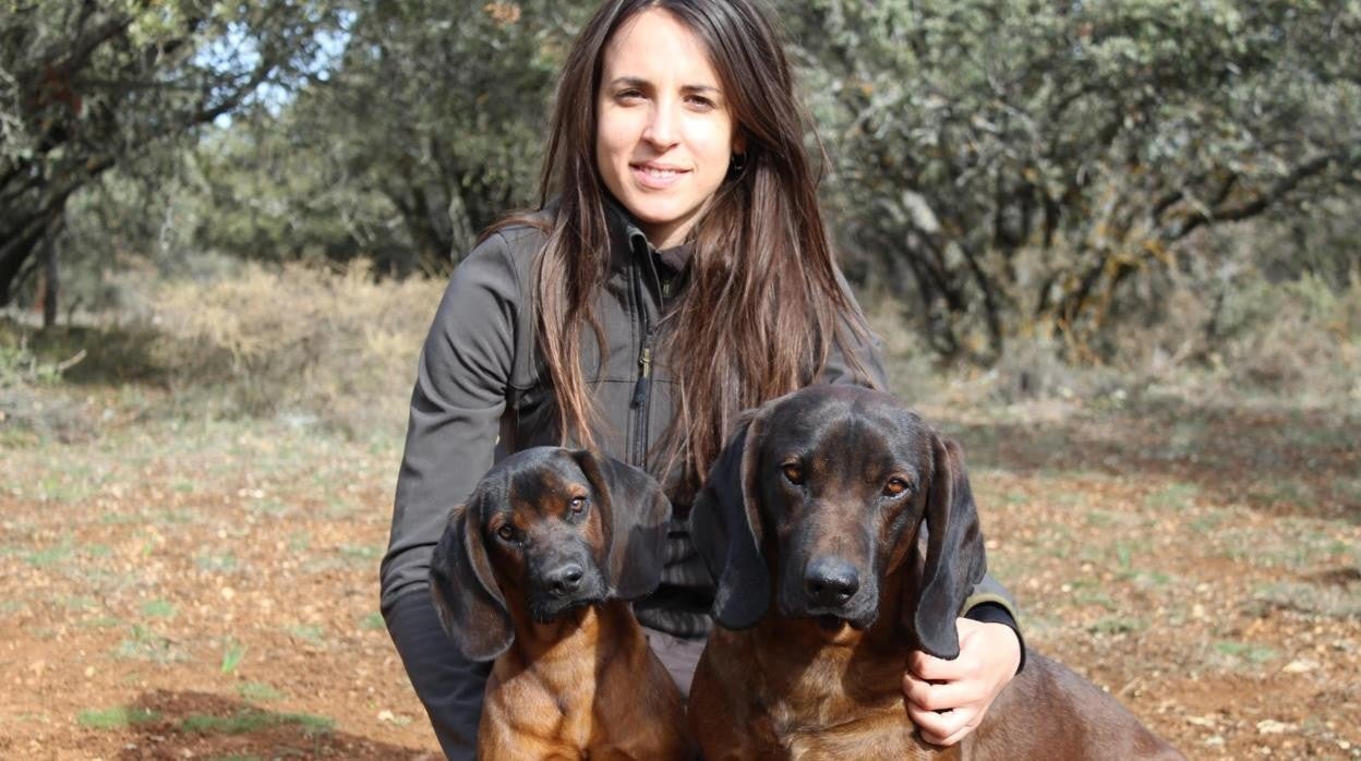 Lorena Martínez, primera mujer presidenta de una federación de caza en Europa