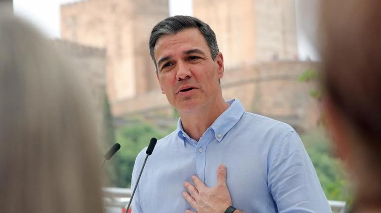 Pedro Sánchez durante un acto electoral en Granada