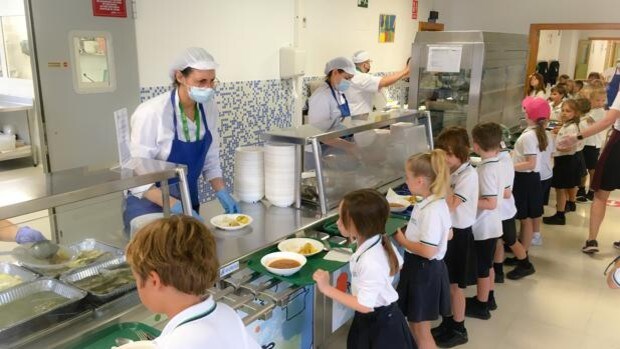 El menú vegetariano gana peso en los comedores escolares de Alicante por la demanda de las familias y los propios alumnos