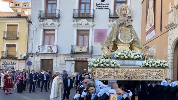 La Virgen de la Luz vuelve a desfilar por las calles de Cuenca tras la pandemia