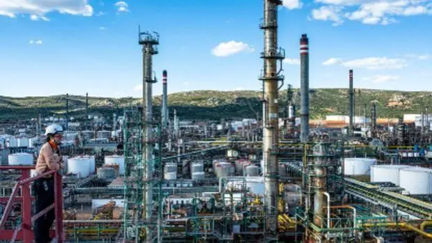 Repsol invertirá 105 millones en Puertollano que permita fabricar el 'súper polímero' Uhmwpe