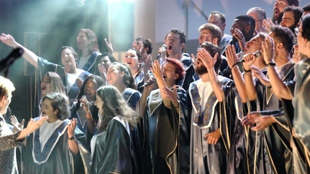 El Coro Gospel de Madrid canta contra el Alzheimer