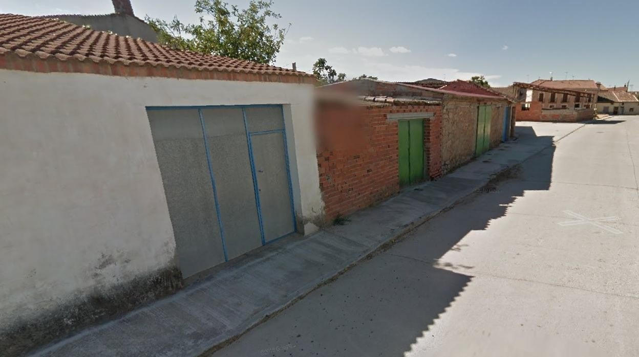 Entrada al patio de la vivienda donde ocurrieron los hechos en Aldea Real