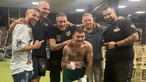El boxeador Antonio Collado logra su cuarta victoria consecutiva a las puertas de firmar con su nuevo patrocinador