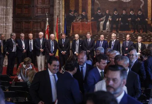 Imagen de las autoridades en el acto de lectura del veredicto de los Premios Jaime I 2022