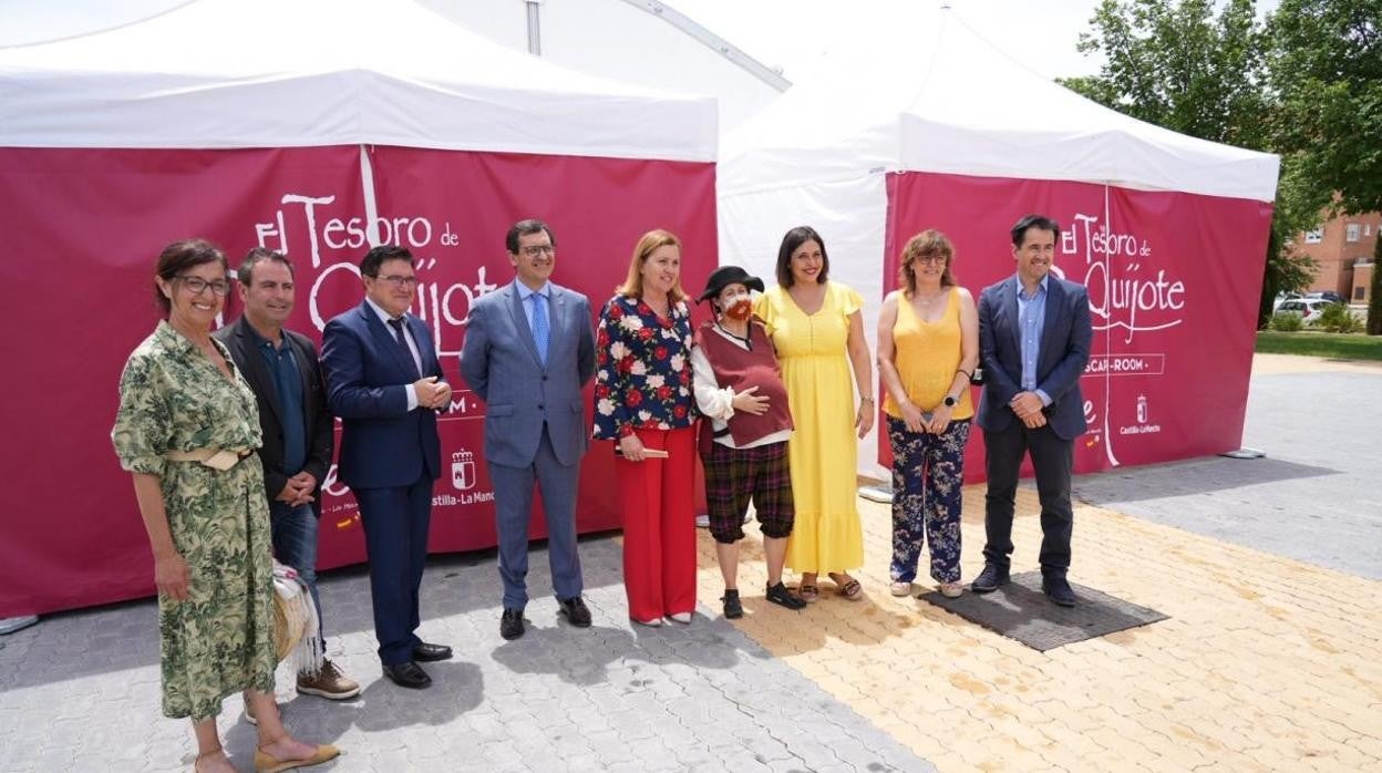 Inauguración de la actividad en el recinto ferial del barrio del Polígono en Toledo