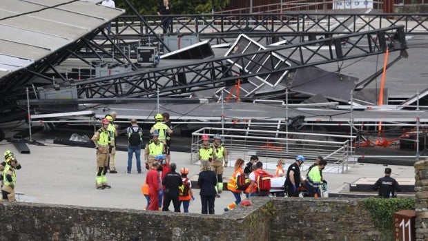 Dos heridos graves y cuatro leves al derrumbarse el escenario del festival O Son do Camiño en Santiago
