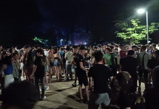 Fiesta en diferido tras la EvAU de la normalidad