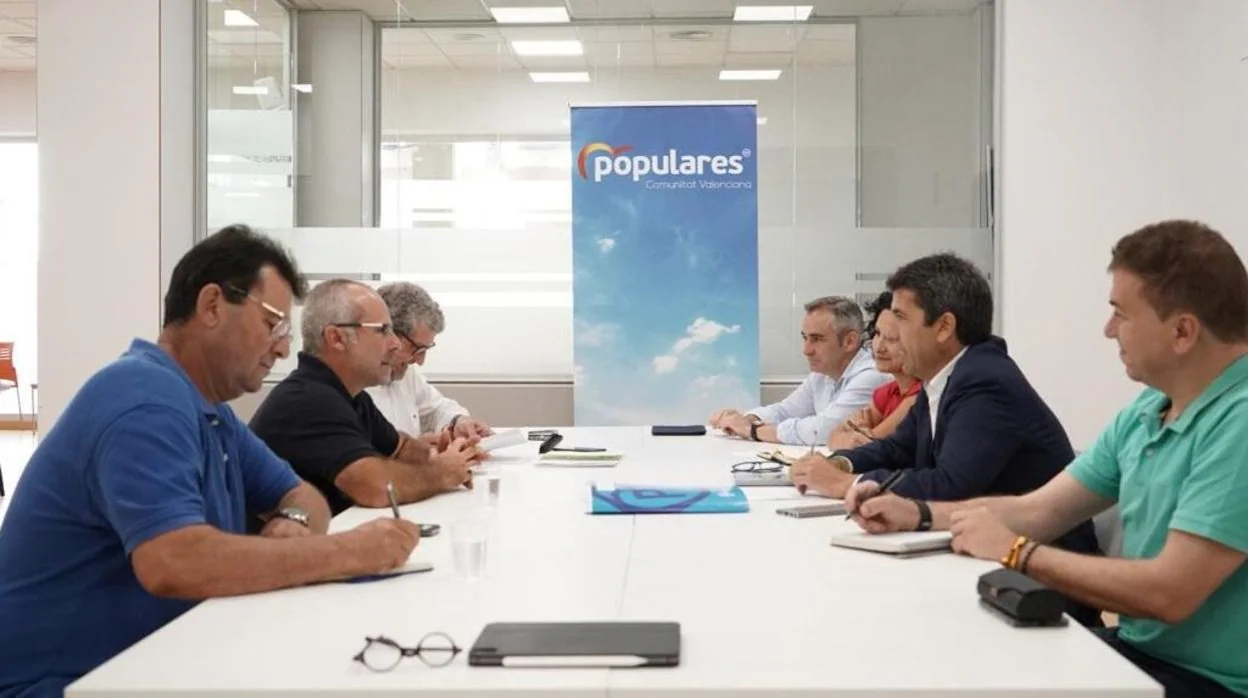 Reunión entre representantes el PPCV y La Unió de Llauradors, este martes en Valencia