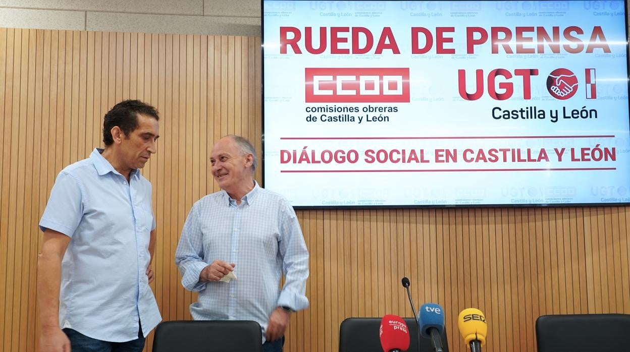 Los dirigentes de CCOO y UGT en Castilla y León, Vicente Andrés y Faustino Temprano