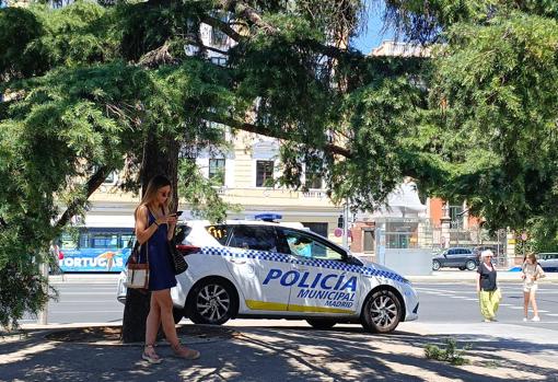 Policía Municipal haciendo labores de vigilancia
