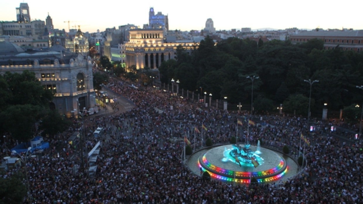 La plaza de Cibeles, durante la manifestación del Orgullo, en 2019