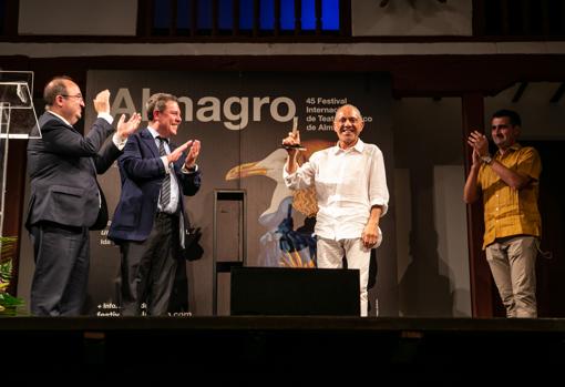 Miquel Iceta, García-Page, Lluís Pasqual (con el Corral de Comedias) e Ignacio García