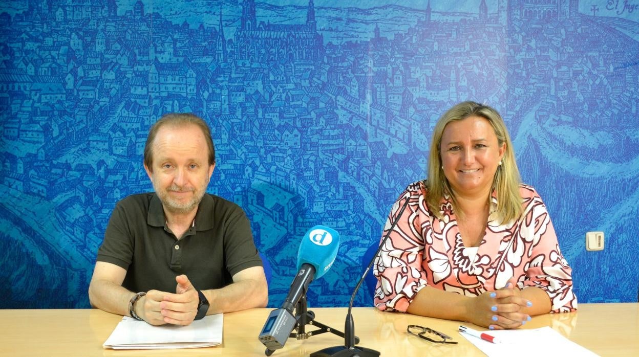 Fernando Gutiérrez y María Teresa Puig durante la rueda de prensa