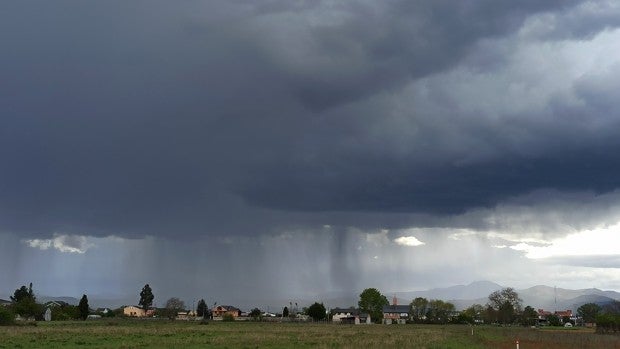 Aviso amarillo por tormentas con granizo y fuerte viento en cinco provincias de Castilla y León