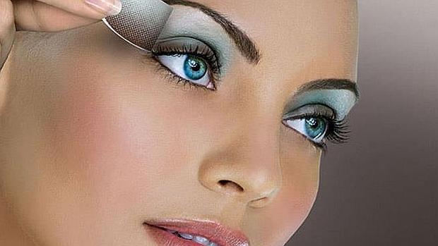 Siete productos para un maquillaje rápido